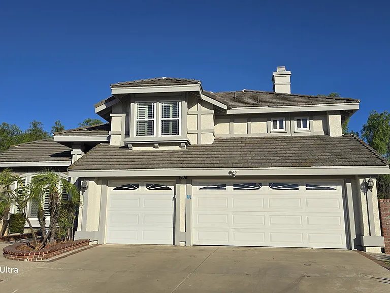 201 Spyglass Ln — Photo 1