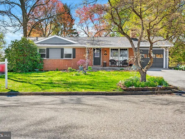 33 Fox Rock Dr, Myersville, MD 21773