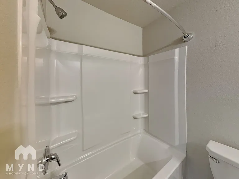 307 Westwood Dr — Photo 15