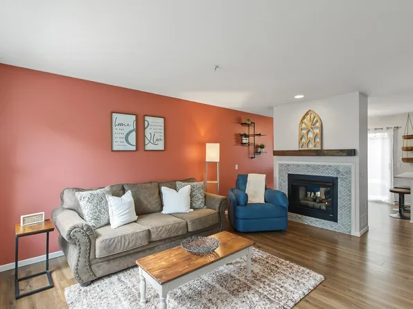 6649 Raymond Rd #10, Madison, WI 53711