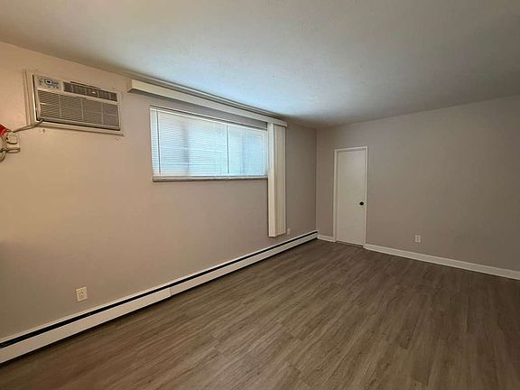 5th image of 3000 Denison Ave APT 1