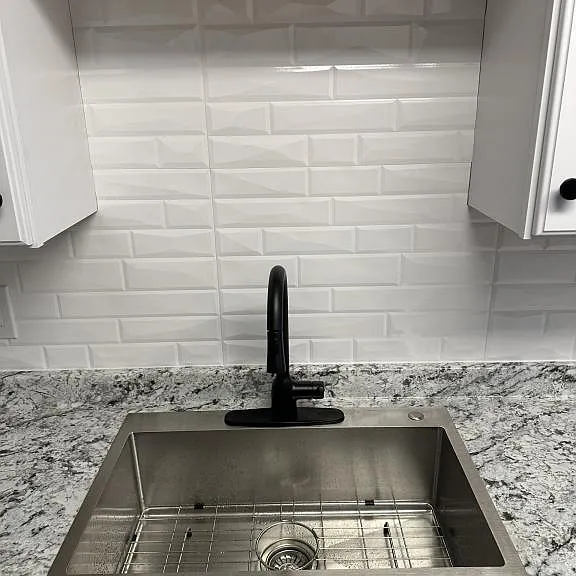 8 Colonial Ct — Photo 8