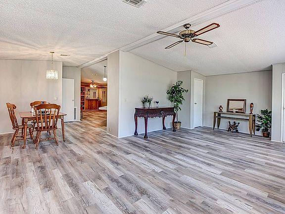 3rd image of 1371 Calle Del Sol Cir