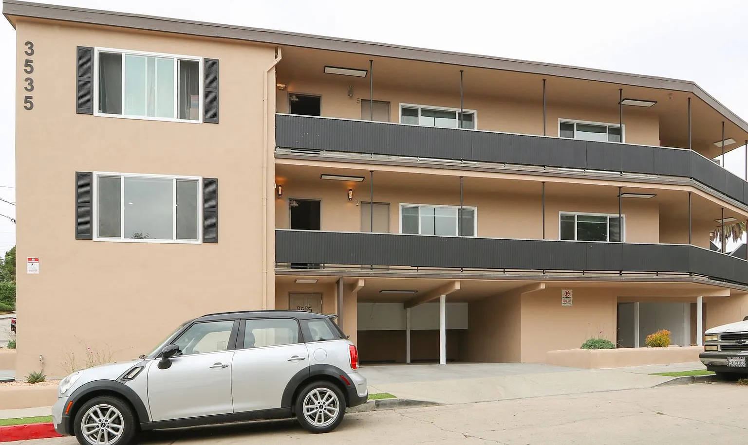 3535 Ellsworth Street Apartments — Photo 3