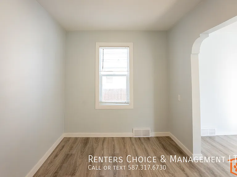 1134A 20th St S — Photo 5