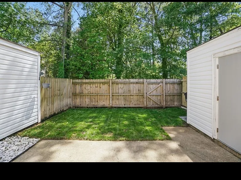 5009 Ashforth Ct — Photo 5