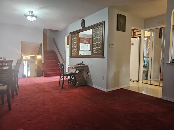 2 Paerdegat 11th Street image 8 of 15