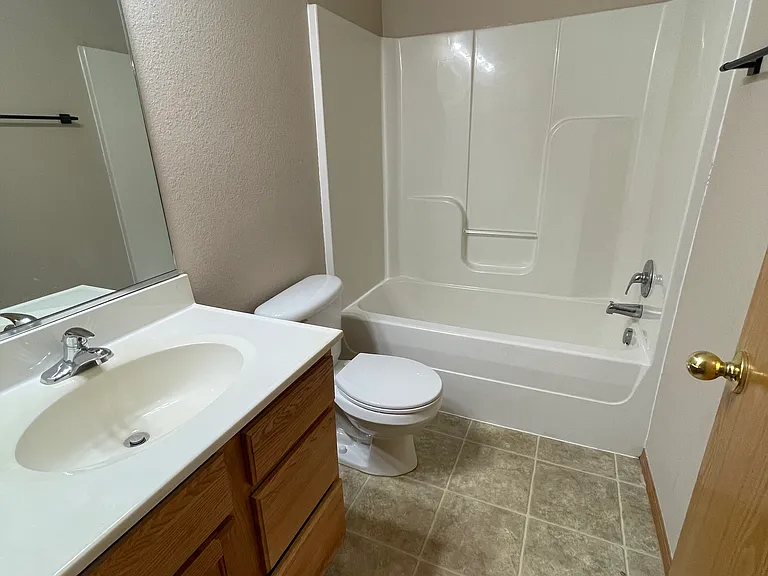 817 E Hedgewood St — Photo 11