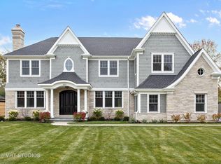 910 Pine Tree Ln, Winnetka, IL 60093