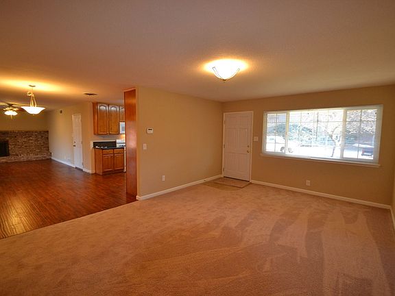3rd image of 5743 Eastridge Dr