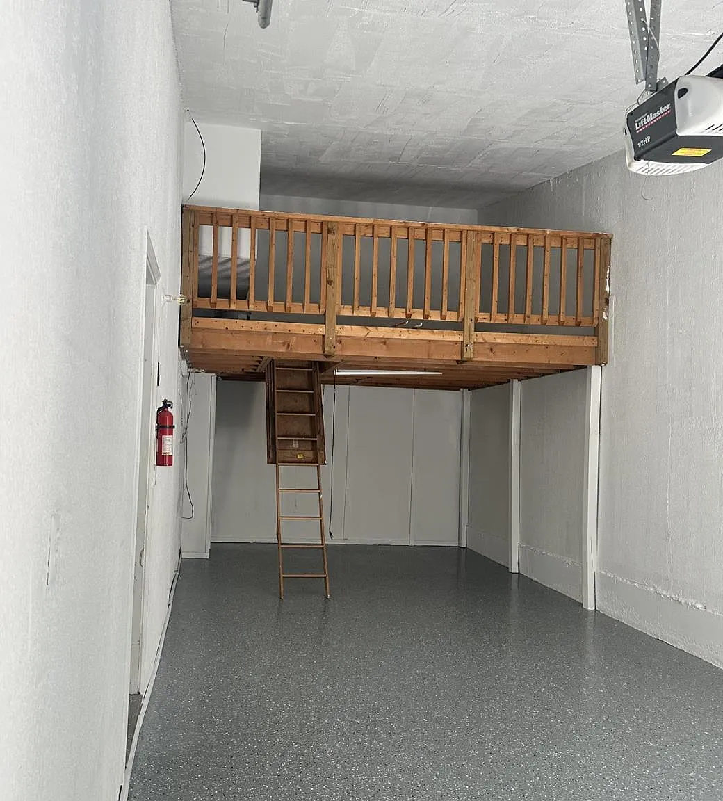 2 bed, 2.5 bath, 1202 sqft, $2,200 — Photo 3