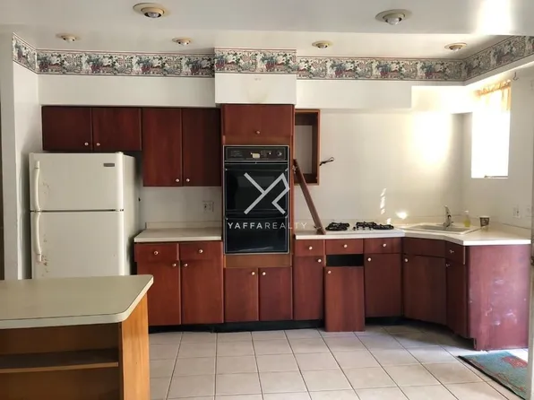 822 Lenox Rd, Brooklyn, NY 11203