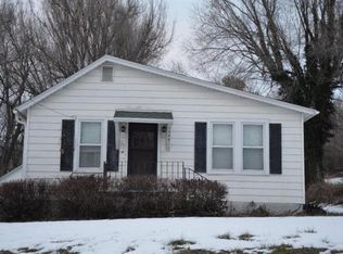 1325 Cudmore St, Saint Joseph, MO 64503