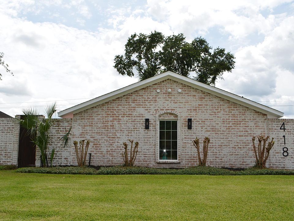 1st image of 418 Briar Hill Dr