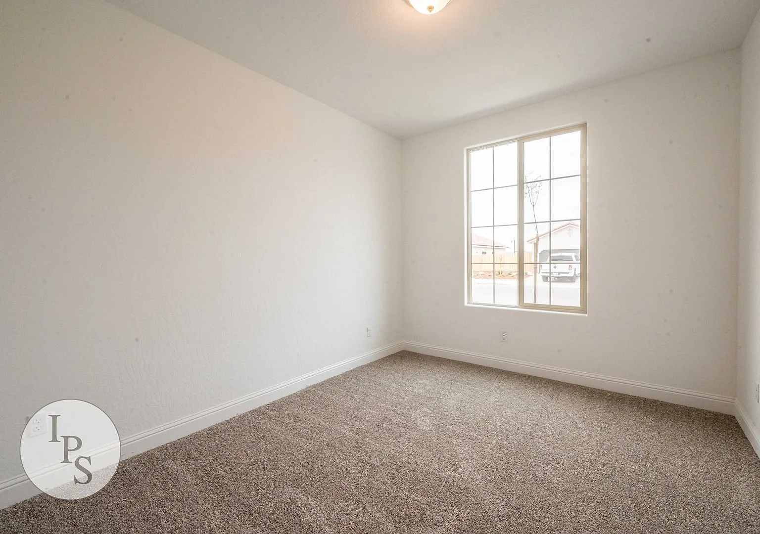 2022 South/East Fresno Home, 4BR/2BA - Lots of Amenities! — Photo 4