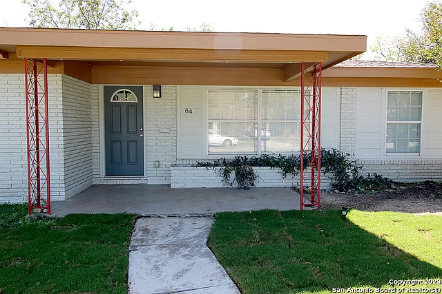 64 Vaughan Pl — Photo 2