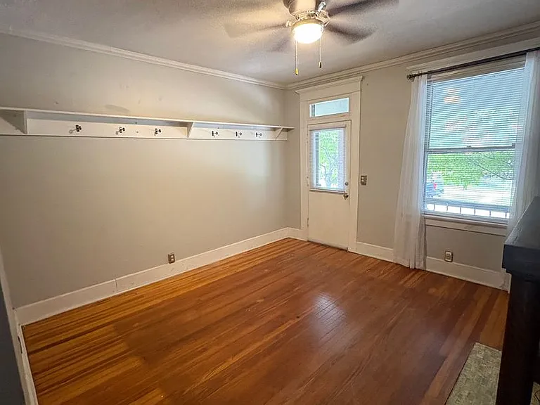 2 Bedroom 1 Bathroom in German Village — Photo 1