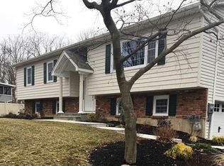 9 Pippen Pl, New City, NY 10956