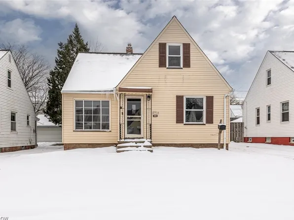 12916 Oakview Blvd, Garfield Heights, OH 44125