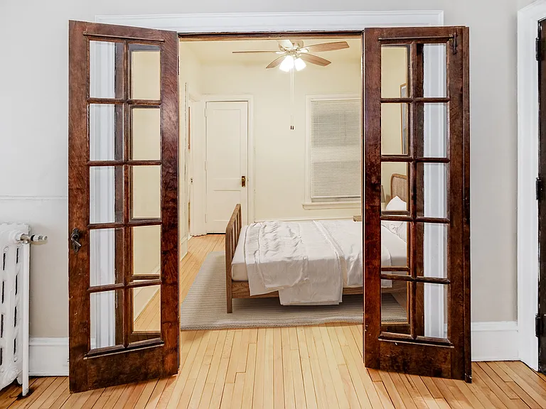 Step into the inviting atmosphere of Central Lakes of Uptown, where spacious living meets modern comfort. Enjoy stylish interiors and abundant natural light in a prime location. Schedule a tour today and envision your new home!