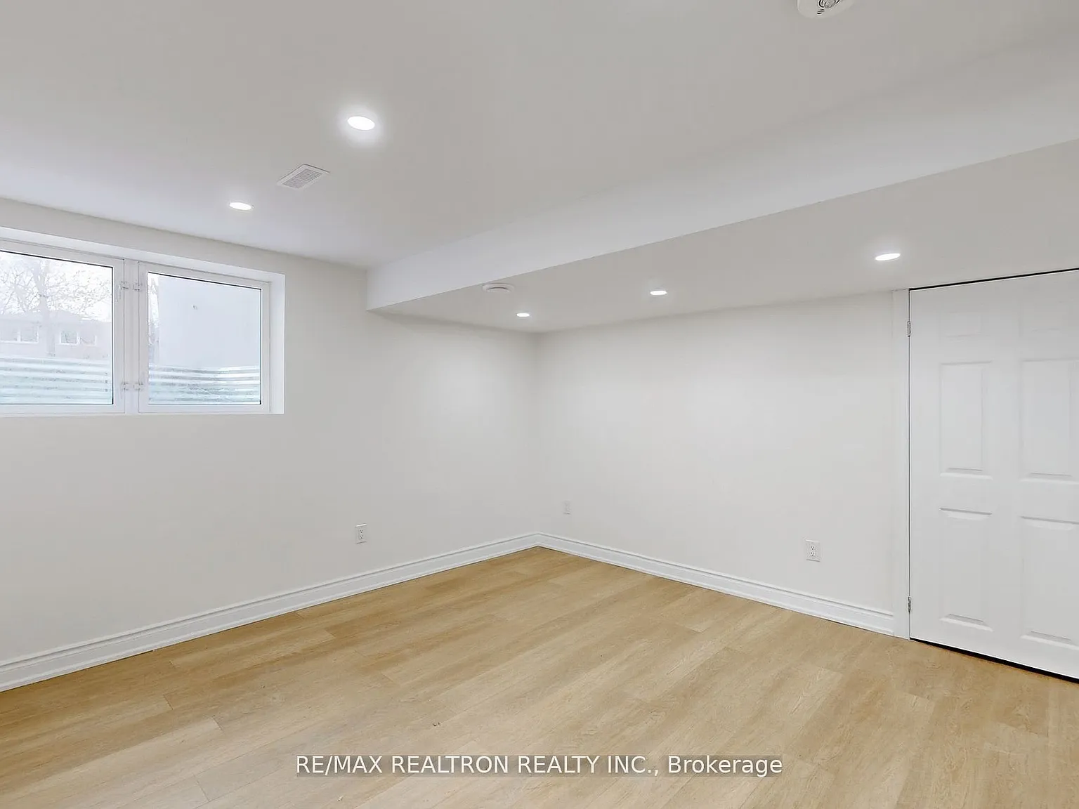 2 bed, $2,000 — Photo 4