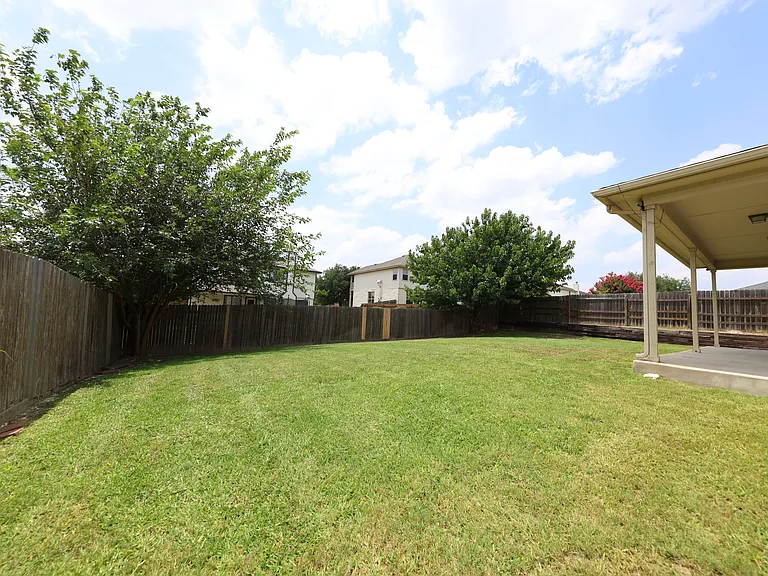 2203 Ryan Dr — Photo 36