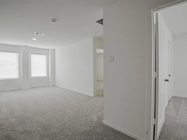 21811 Carpineti Ln — Photo 28