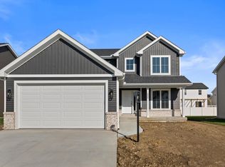 3808 Slate Dr, Champaign, IL 61822