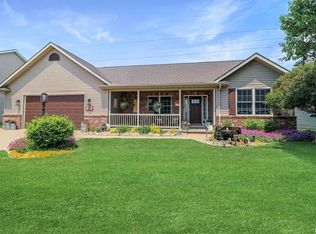 1511 Santa Fe Rd, Washington, IL 61571