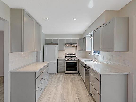 5th image of 16535 Terrey Pine Dr
