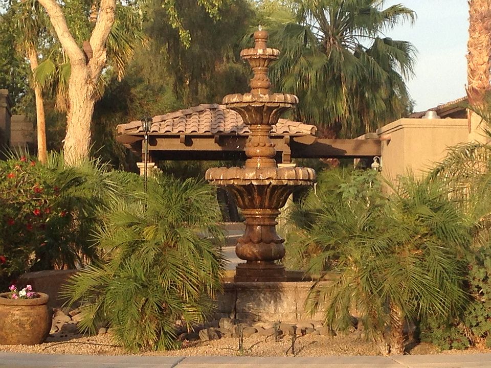 La Quinta Main Entry