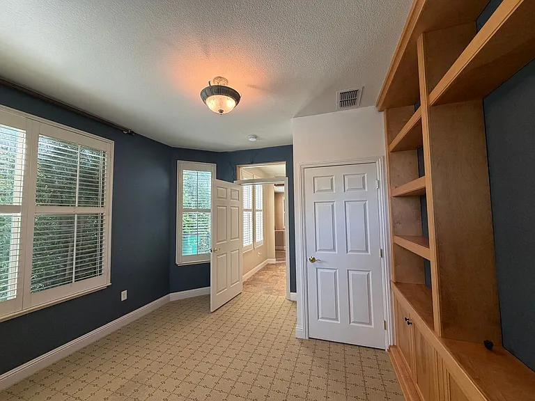 1014 Gamay Dr — Photo 29