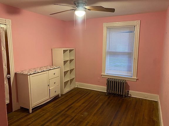 5th image of 16 Redfern St #1