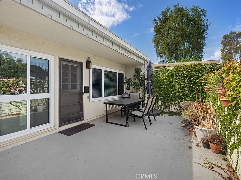 956 Calle Aragon #C — Photo 7