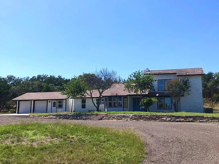 22715 State Highway 71 W — Photo 4