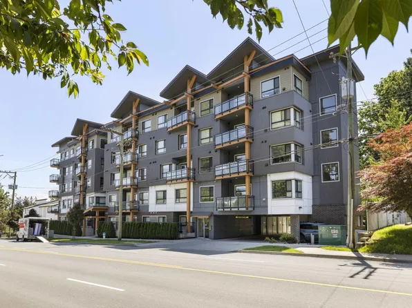 33568 George Ferguson Way #203, Abbotsford, BC V2S 0M3