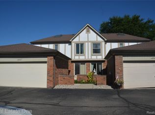 49617 Hamilton Ct #28, Utica, MI 48315