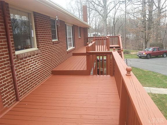 5th image of 208 Alta Ln