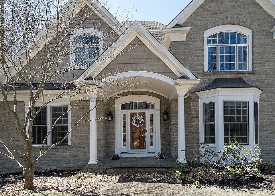 1st image of 5 Woodbine Ct