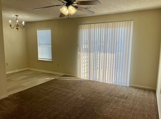 2010 Cleveland St #B15, Conway, AR 72032