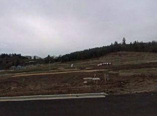 1549 Lakeview Dr, Silverton, OR 97381