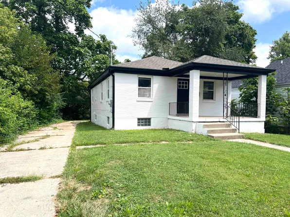 2054 Highland Ave, College Hl, OH 45224