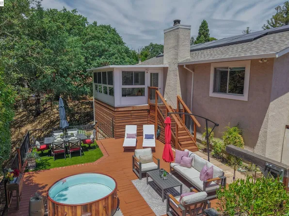 135 Saint Germain Ln, Pleasant Hill, CA 94523
