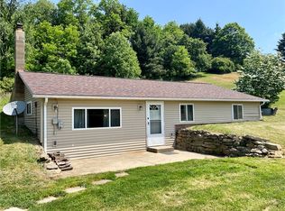 301 Tollgate School Rd, Zelienople, PA 16063