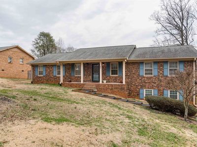 40 Green Acres Dr, Boiling Springs, SC, 29316