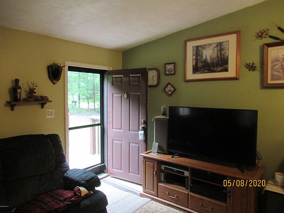 3rd image of 9059 Algoma Ave NE