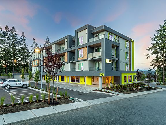 3rd image of 302 Birch St #401