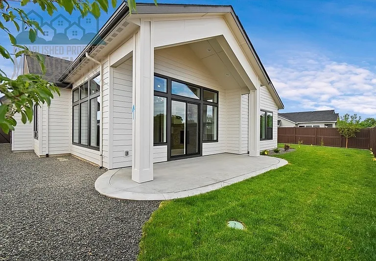 10642 W Lothbury Dr — Photo 43