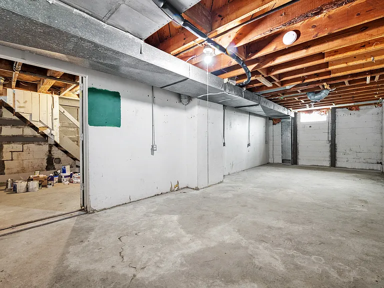 28526 Brentwood St — Photo 16