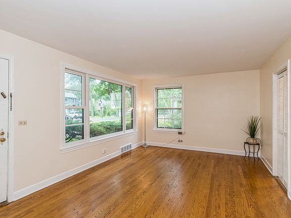 2nd image of 20 S Ashland Ave